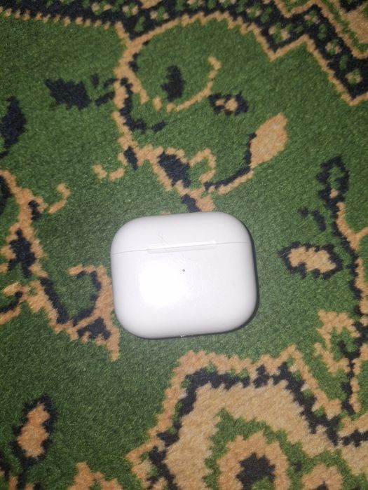 Airpods 3 новые.
