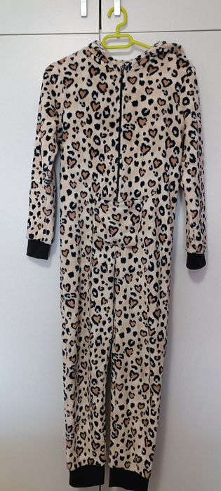 Плюшена пижама от HM