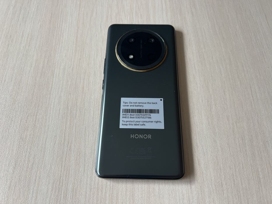 Продавам Honor Magic7 Lite 256/8+8GB