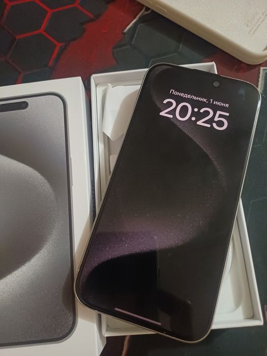 Iphone 15 pro white