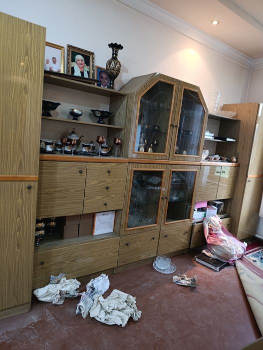 Отдам даром мебель и дрова