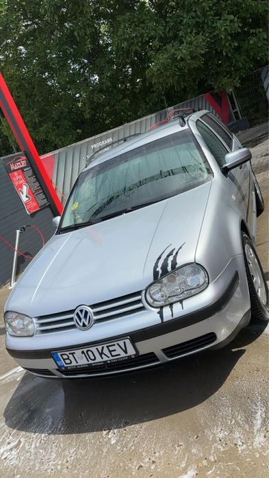 Vand/Schimb golf 4 breack, 1.6 16V. Detalii in privat.