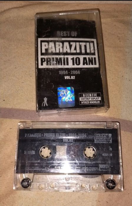 Paraziții primii 10 ani vol 2 casetă originală 2004