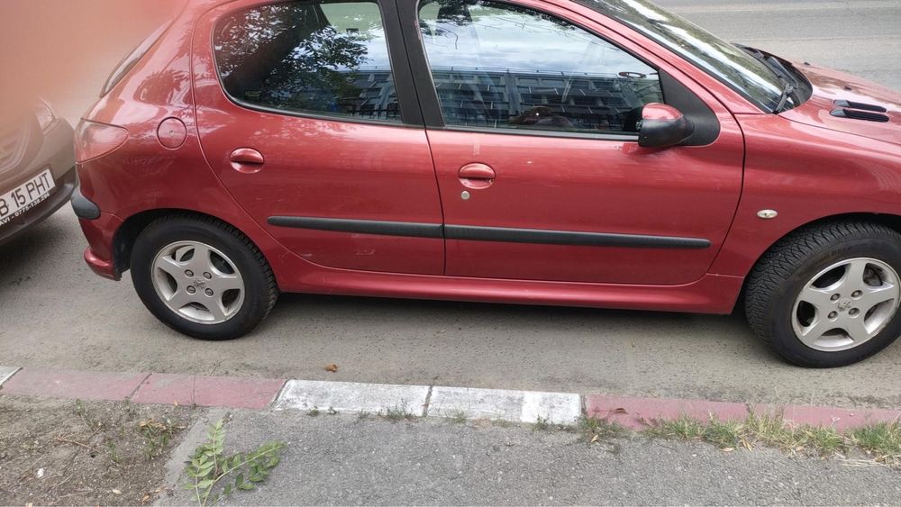 Vand Peugot 206 an 2005
