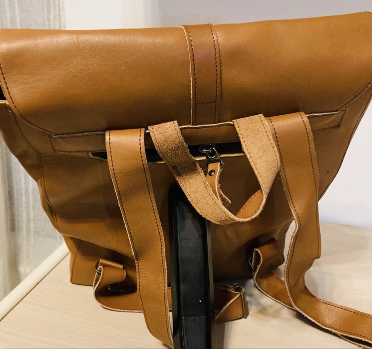 Rucsac maro din piele naturala, nou