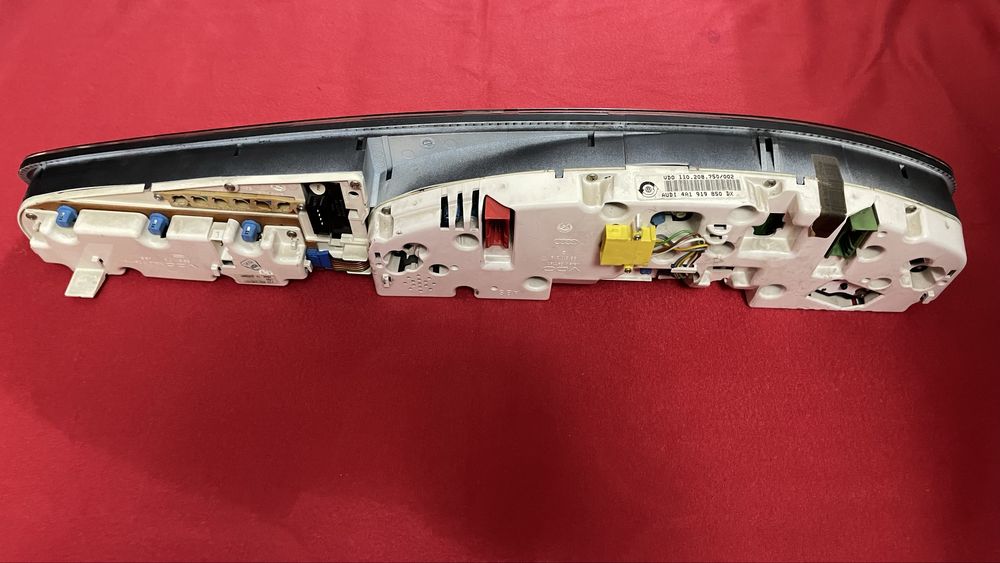 Приборная панель Ауди А6 С4 Audi