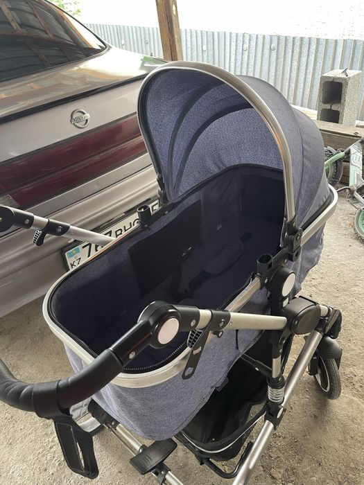 Коляска детская в хорошем состояния