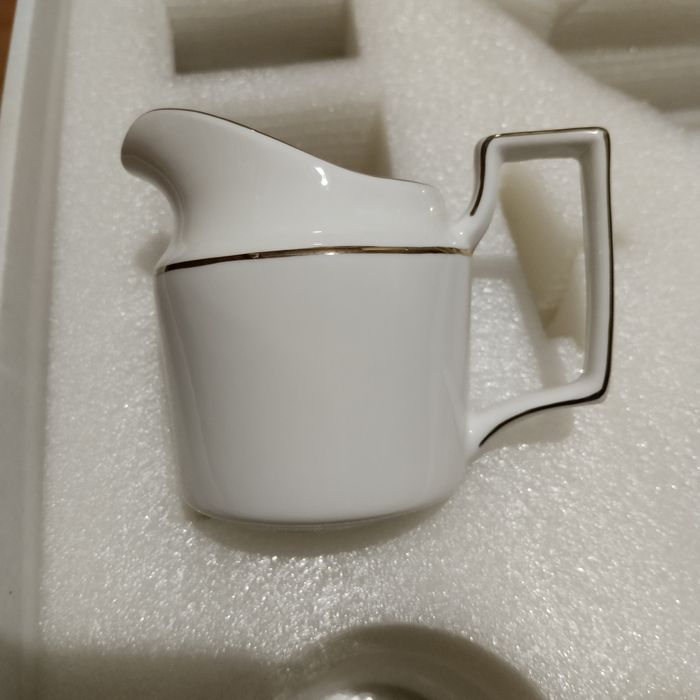 Чайный сервиз на 6 персон