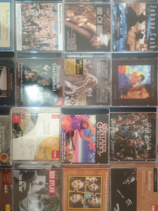 CD uri de Muzică diferite genuri