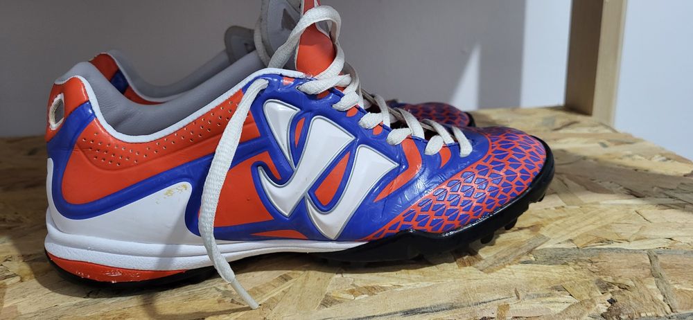 Adidasi Warrior,copii,crampoane sintetic,marimea 35.5