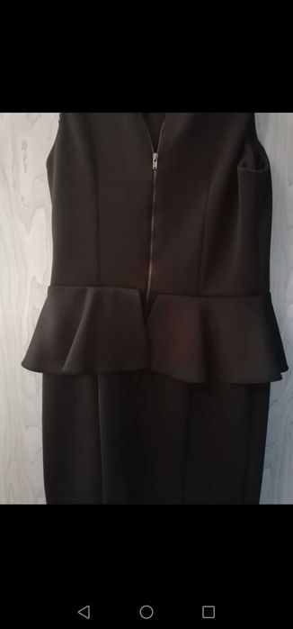 Rochie neagra cu peplum in talie