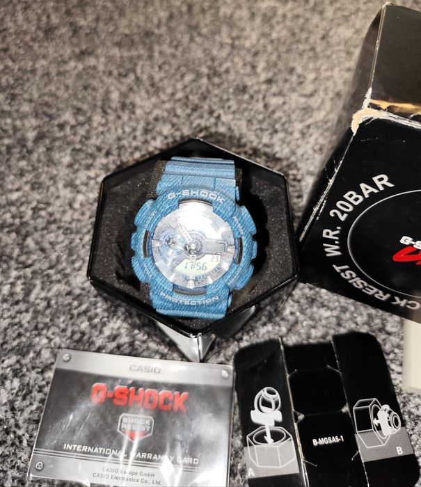 Топ Мъжки часовник G Shock модела е pдънков limited