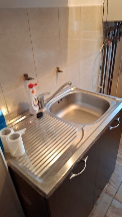 Vând apartament decomandat Titu