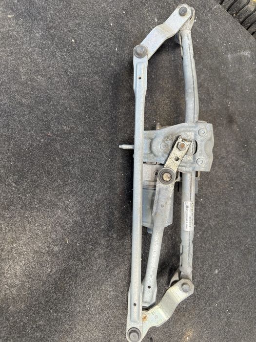 ansamblu stergatoare vw touran an 2008