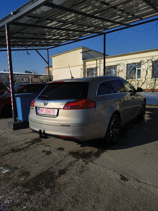 Se vinde opel insignia