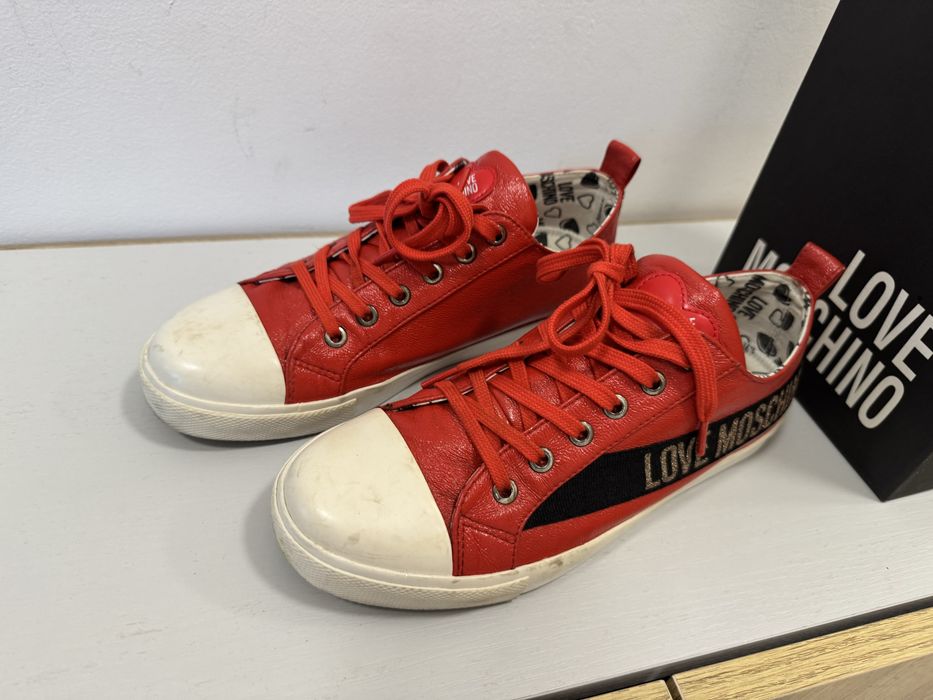 Love Moschino кецове