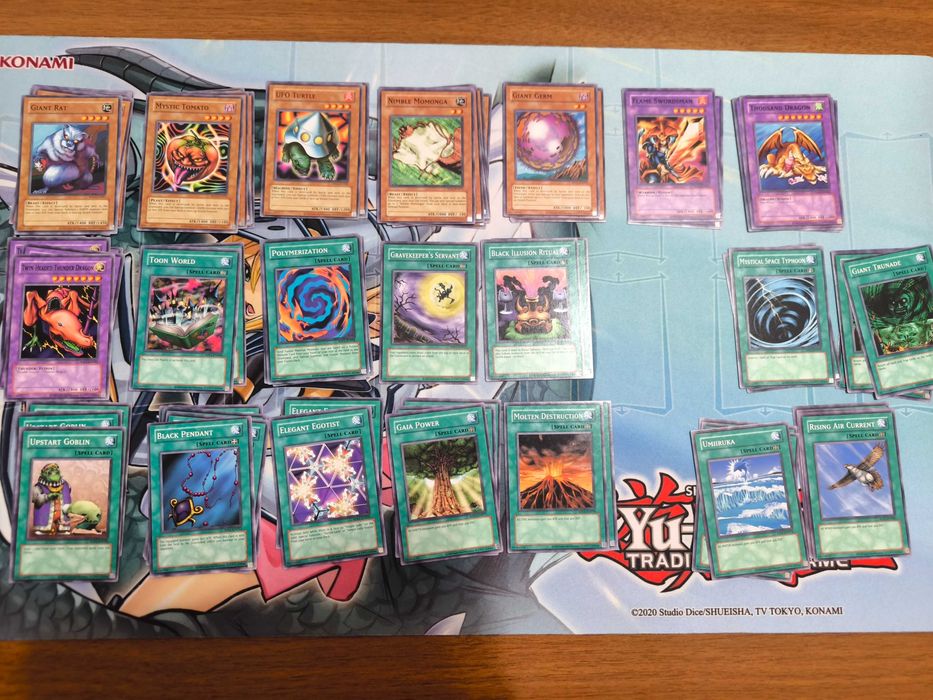 Оригинални Yu-Gi-Oh! карти от Retro Pack 1 и 2(прочетете описанието)