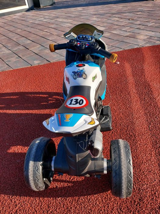 Vând motocicleta electrica pentru copii, BMW