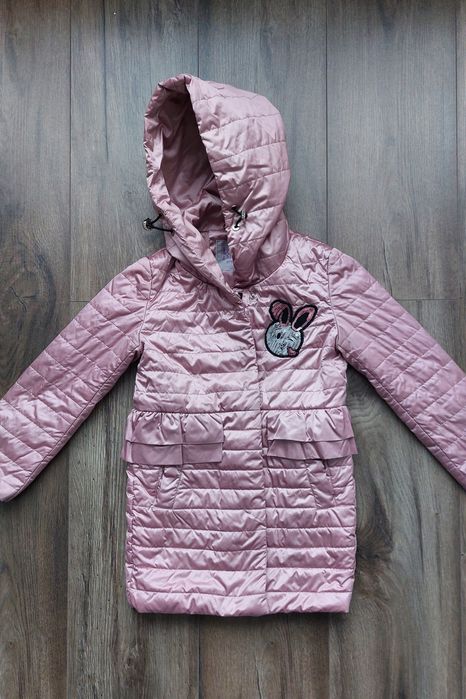 Продам детскую весенюю куртку