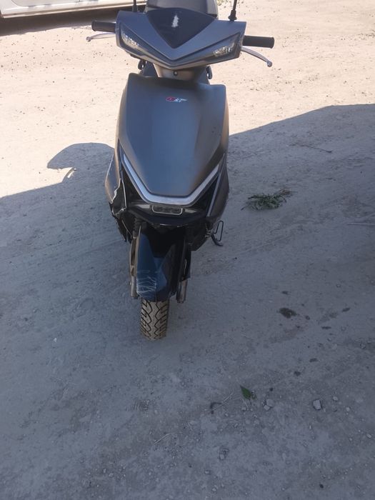 Продам срочно Скутер