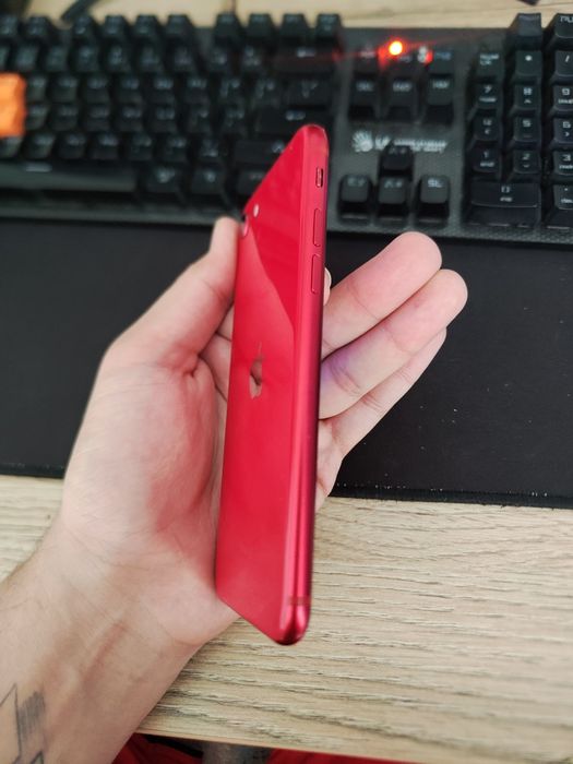 Iphone SE GEN 2 128 гб