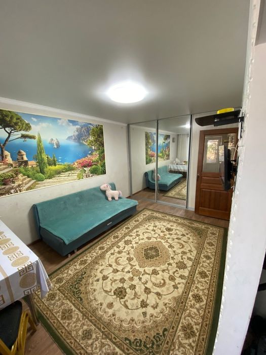 Продам 3 х  комнатный  квартиру