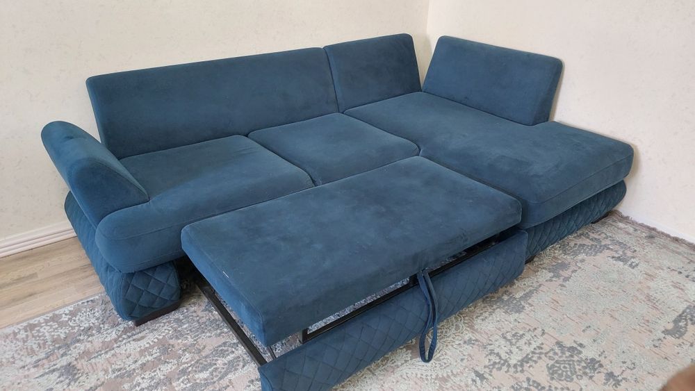 Продаётся угловой диван