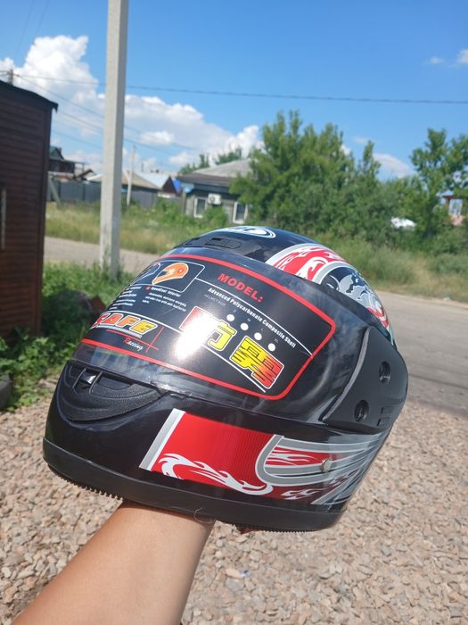 Продам мотоклетный шлем