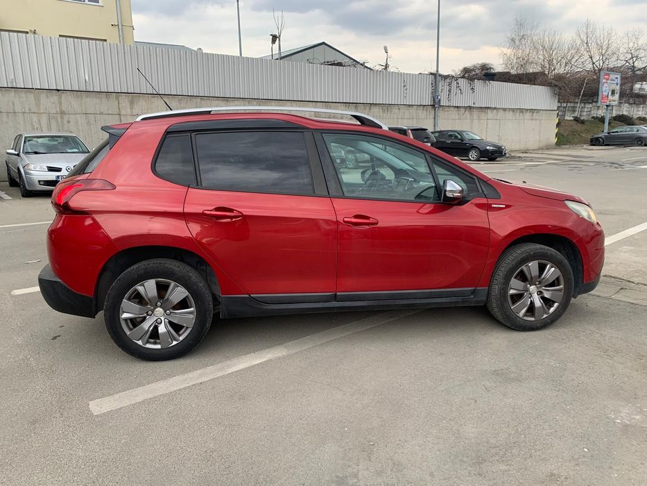 Peugeot 2008 GT line impecabil