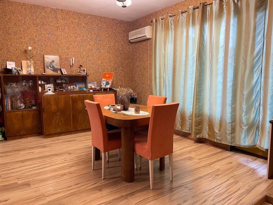 Четиристаен ОБЗАВЕДЕН апартамент кв. Каменица 1