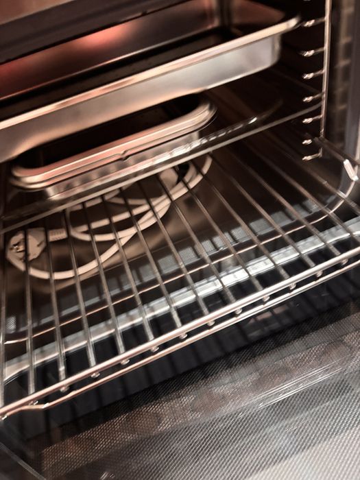 Cuptor Electric MIELE Stare excelentă