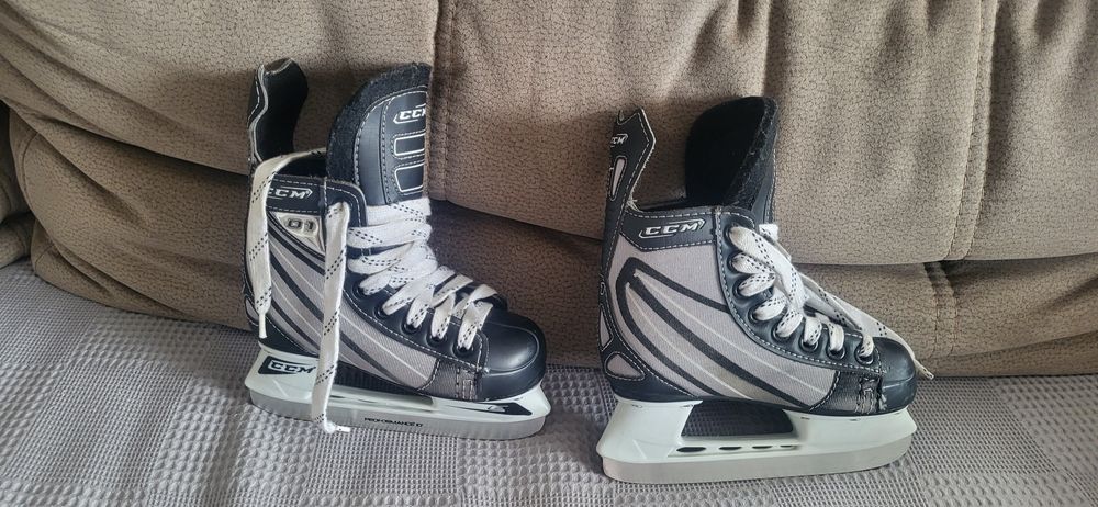 Коньки детские. .