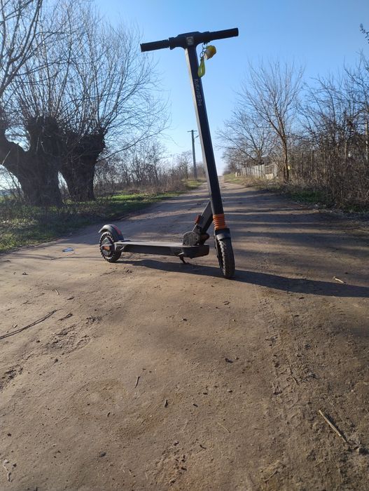Vând trotineta kugo kirin s 1 pro
