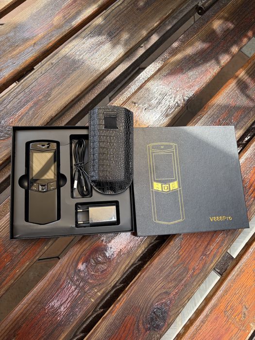 Vertu Слайдер Black
