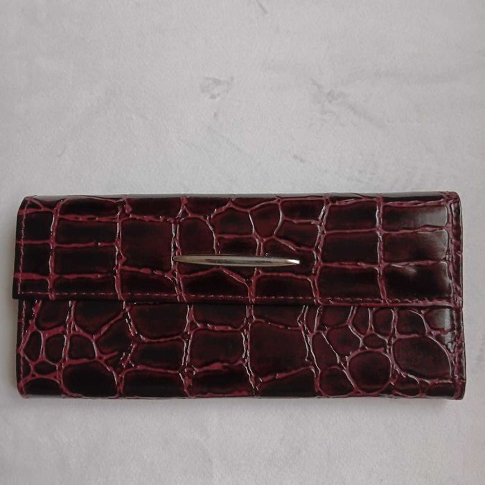 Кожаные кошельки новые.