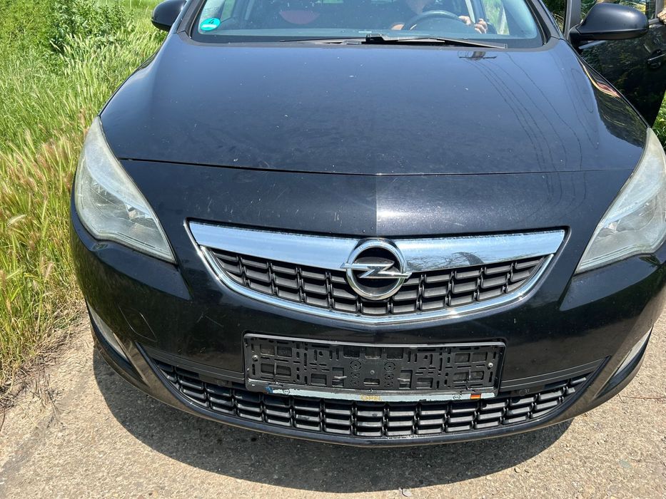 Capotă motor Opel Astra J