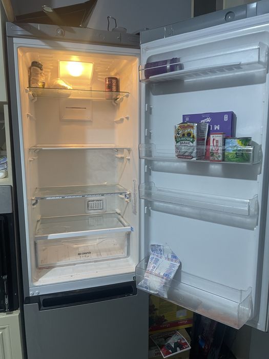 Холодильник Indesit