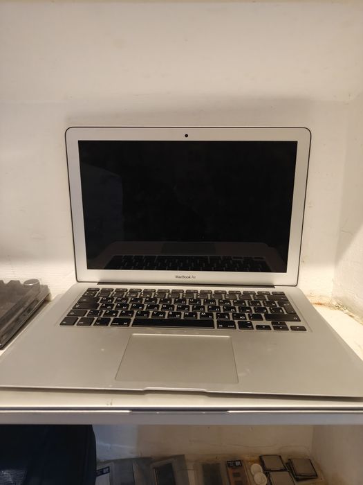 Apple MacBook Air 13
