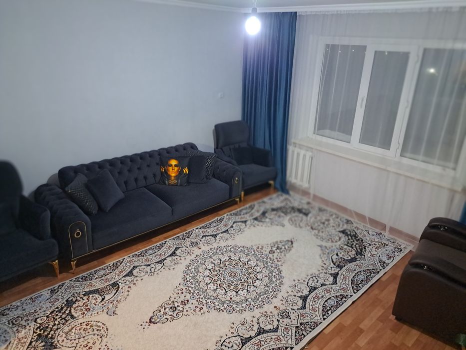 Продам диван тройку