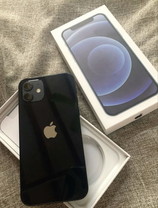 Айфон 12,на 64гб