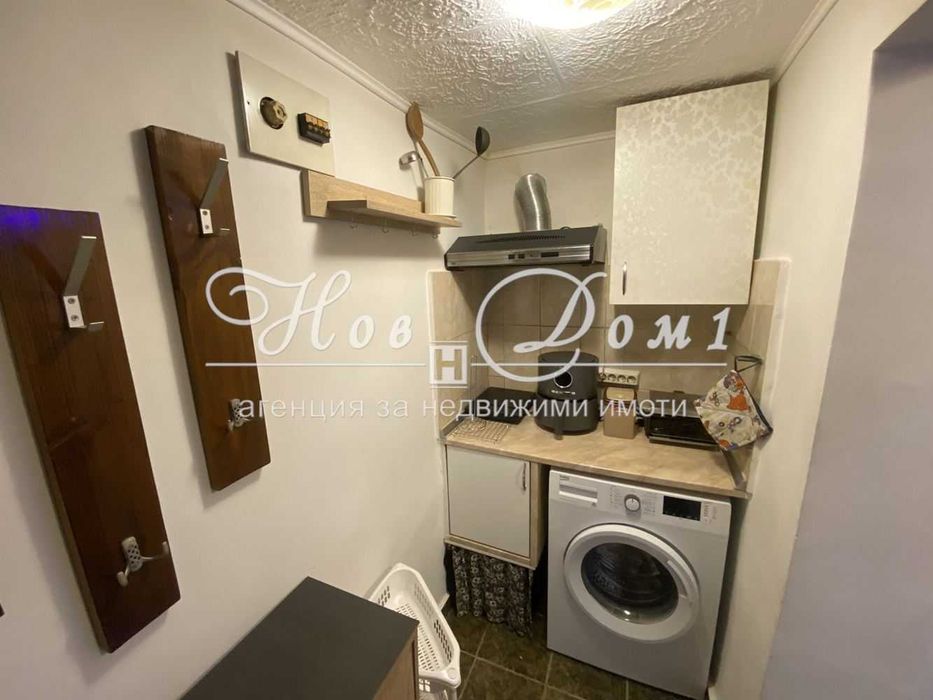 Дава се под наем Едностаен апартамент в Варна, Червен площад - 25 кв.м за 240 € - Снимка #2