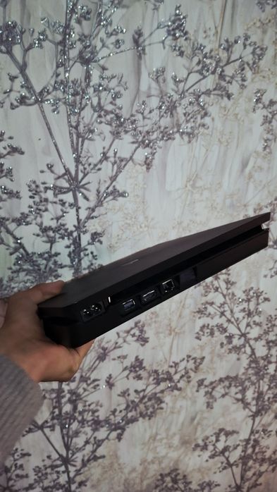 PlayStation 4 slim