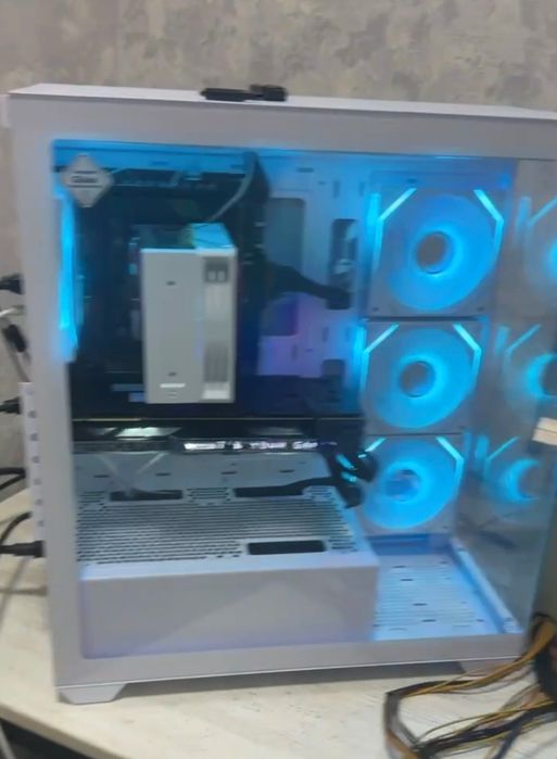 Super montaj va grafik dizayn va ogir oyinlar uchun ideal kamputer.