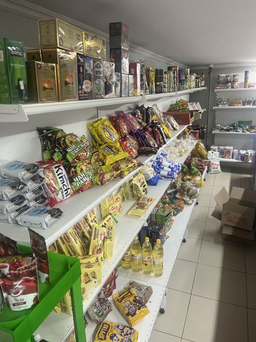 Магазин өткіледі товармен бірге