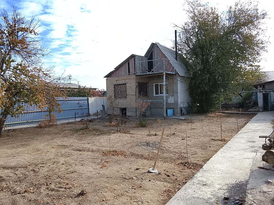 Дача сотилади Оазисда 10 соток