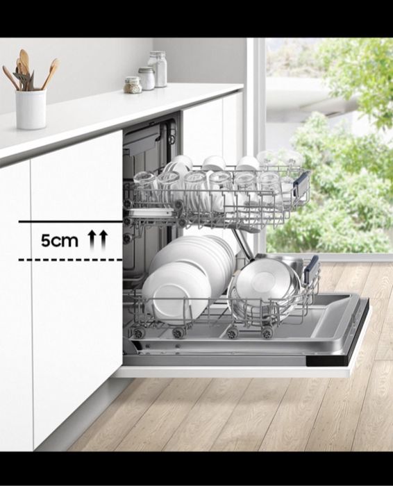 Встраиваемая посудомоечная машина Samsung DW50R4040BB