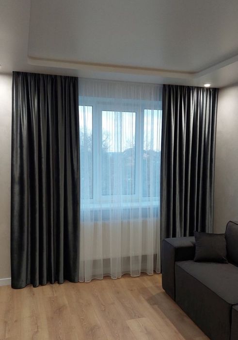 Новые шторы 2 шт.  Занавески в стиле хай-тек.