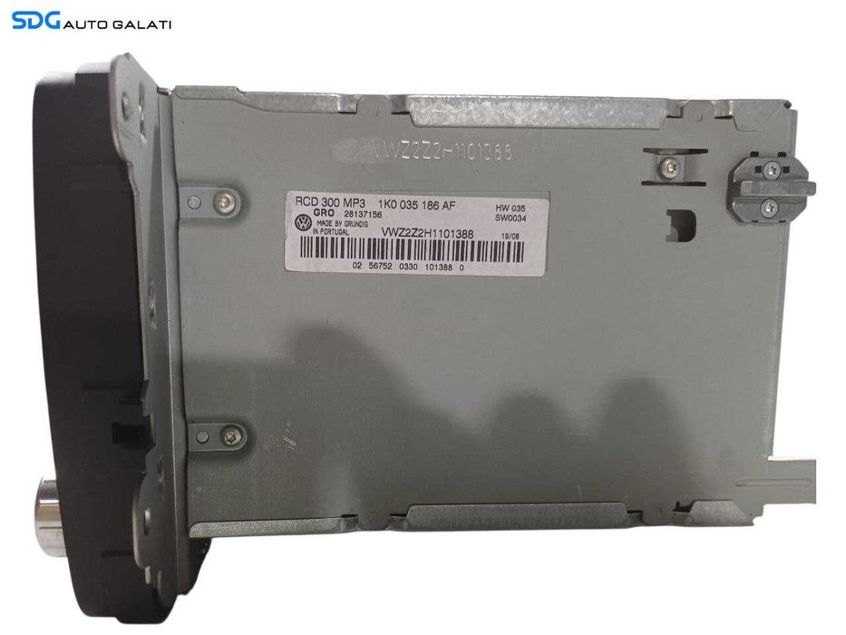 Unitate Radio CD Player Volkswagen Passat B6 2005 - 2010 Cod 1K0035186AP [LR1086]