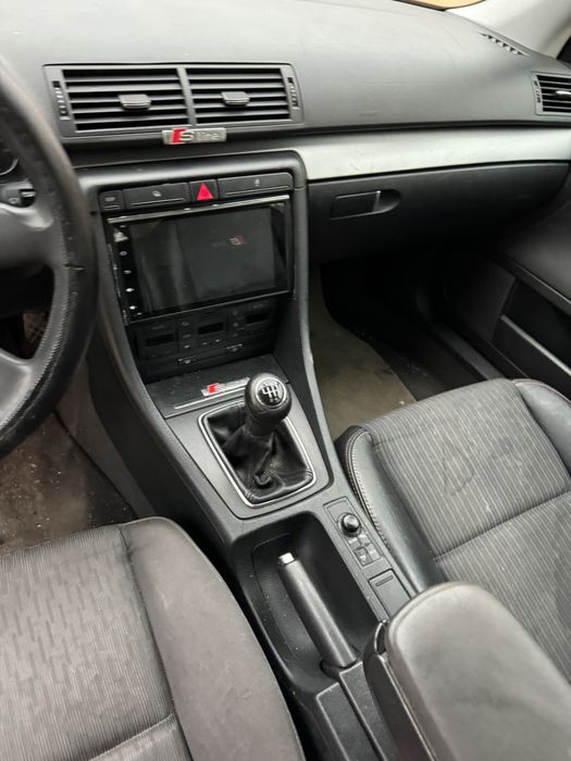 Продавам ауди а4 б7 на части