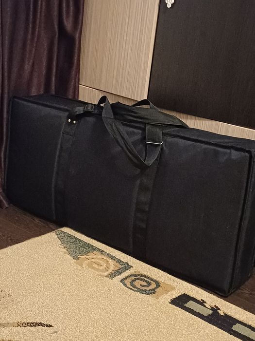 Vând  Yamaha PSR E443